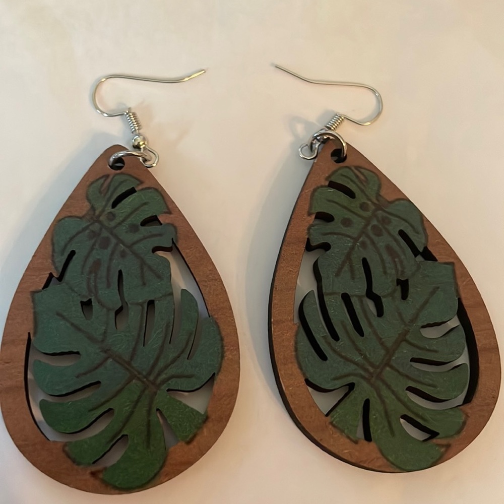 Leaf earring set